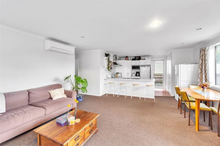 Photo of property in 19 Defoe Place, Waltham, Christchurch, 8023