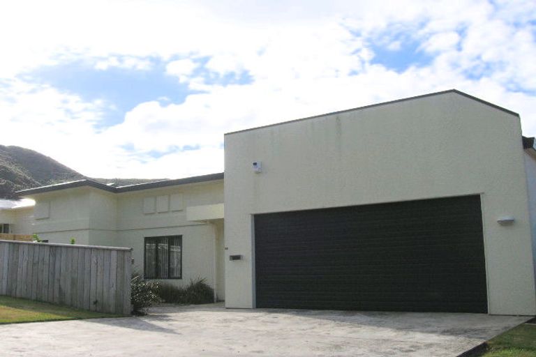 Photo of property in 86 Allington Road, Karori, Wellington, 6012