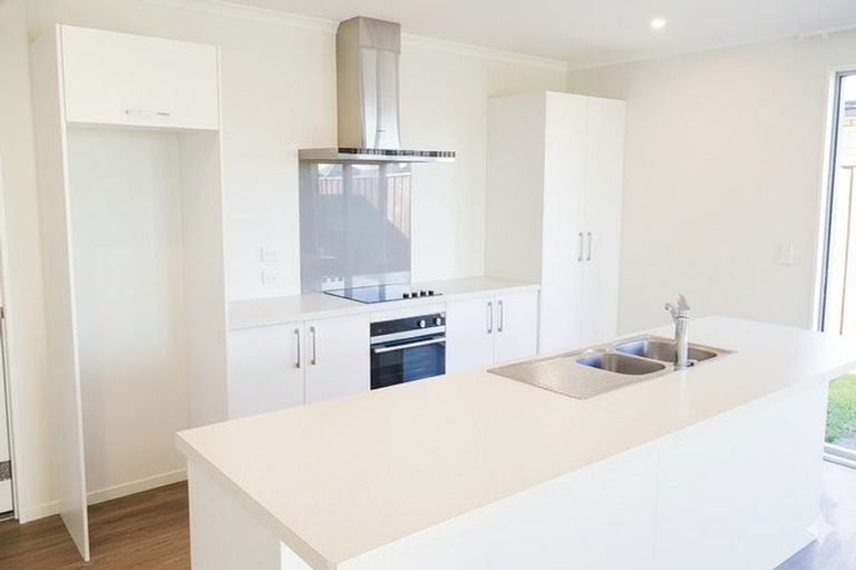 Photo of property in 16 Clanfield Way, Rolleston, 7615