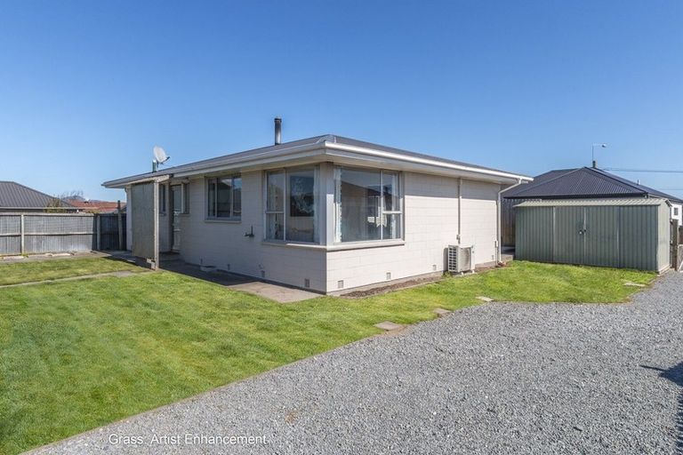 Photo of property in 104 Burwood Road, Burwood, Christchurch, 8083