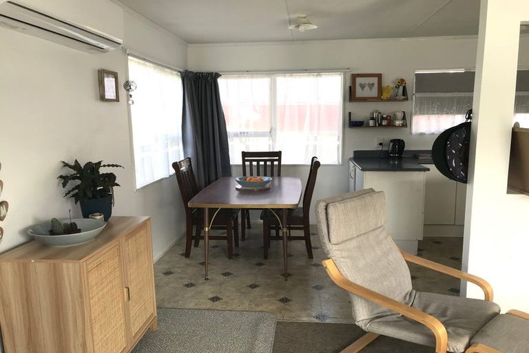 Photo of property in 8 Yorke Road, Haruru, 0204