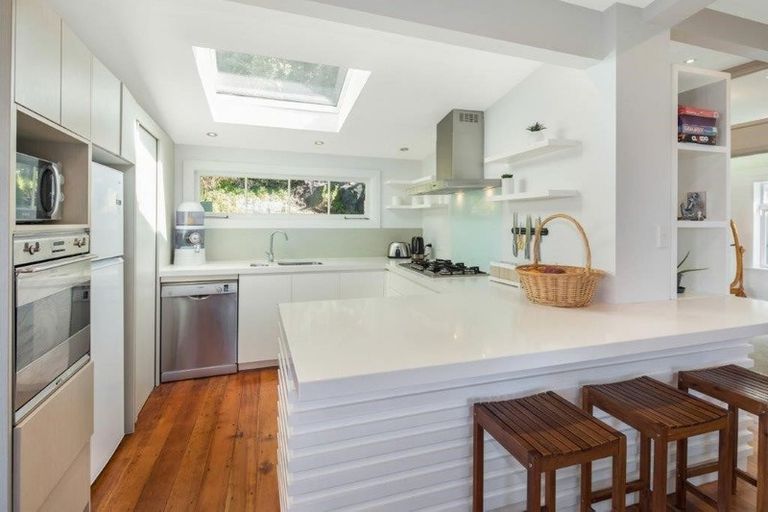 Photo of property in 72 Owhiro Bay Parade, Owhiro Bay, Wellington, 6023