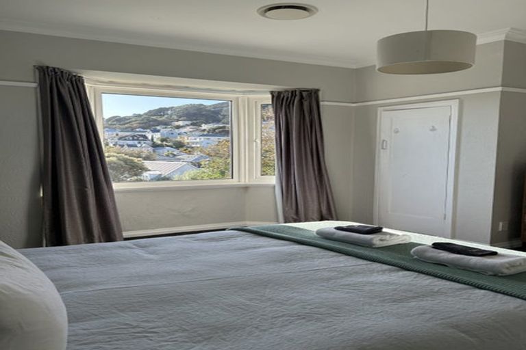 Photo of property in 75 Pirie Street, Mount Victoria, Wellington, 6011