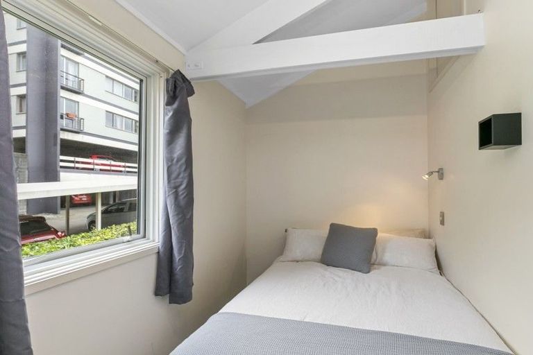 Photo of property in 24 Cottleville Terrace, Thorndon, Wellington, 6011