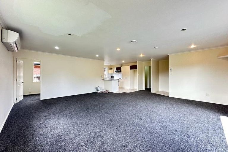 Photo of property in 18 Norman Close, The Gardens, Auckland, 2105