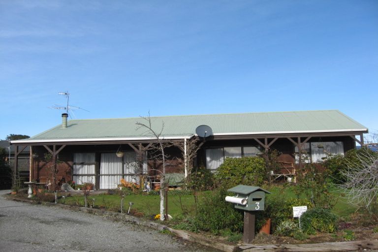 Photo of property in 3 Niddry Crescent, Winton, 9720