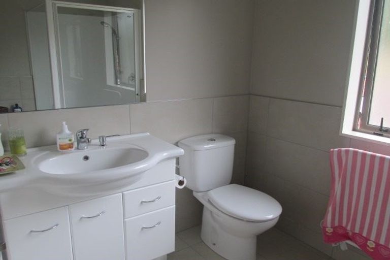 Photo of property in 54 Evergreen Crescent, Trentham, Upper Hutt, 5018