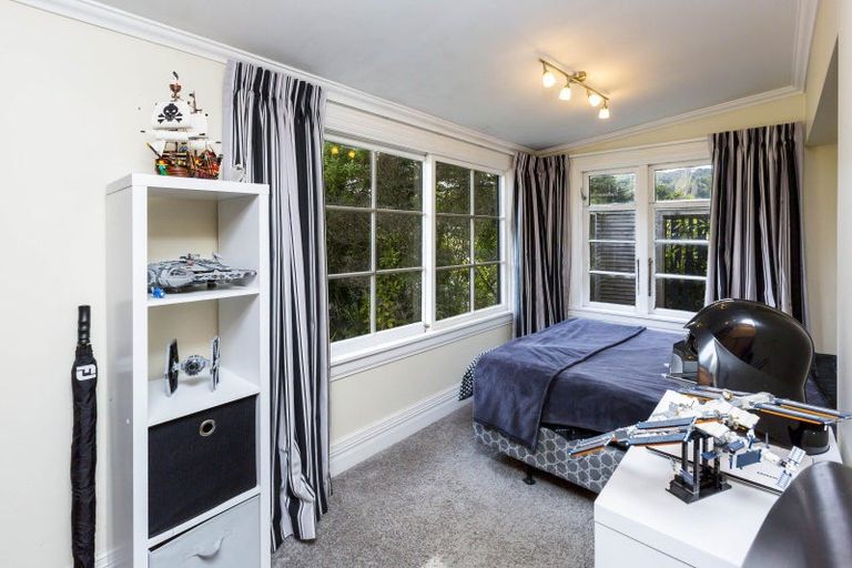 Photo of property in 1 Wyndham Road, Pinehaven, Upper Hutt, 5019