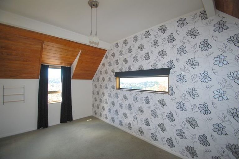 Photo of property in 3 Sarah Way, Crofton Downs, Wellington, 6035