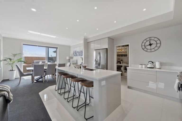 Photo of property in 22 Helen June Avenue, Flagstaff, Hamilton, 3210