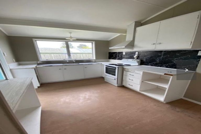 Photo of property in 90 Henley Street, Westport, 7825