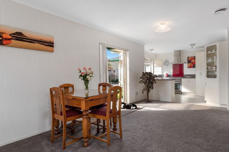 Photo of property in 112 Pacific View Road, Papamoa Beach, Papamoa, 3118