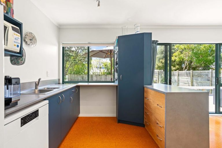 Photo of property in 15 Holland Close, Pauanui, Hikuai, 3579