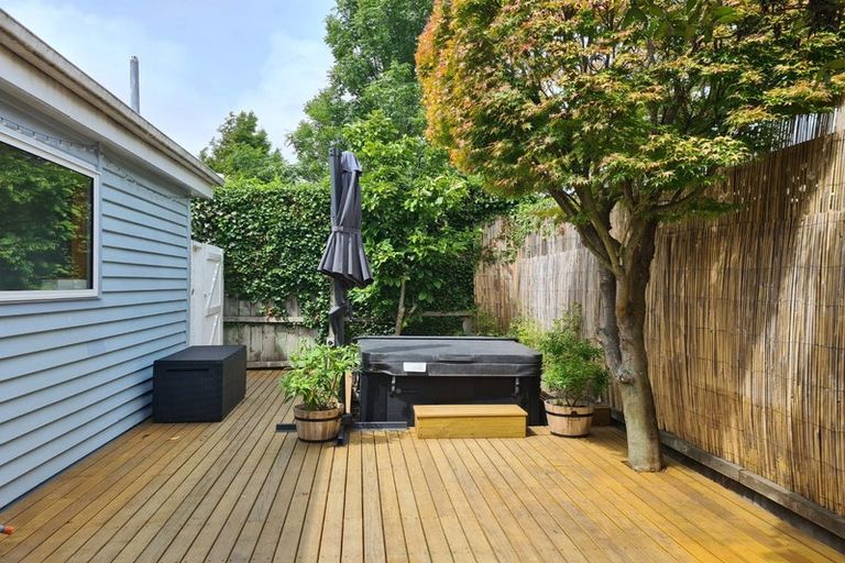 Photo of property in 81 Caledonian Road, St Albans, Christchurch, 8014