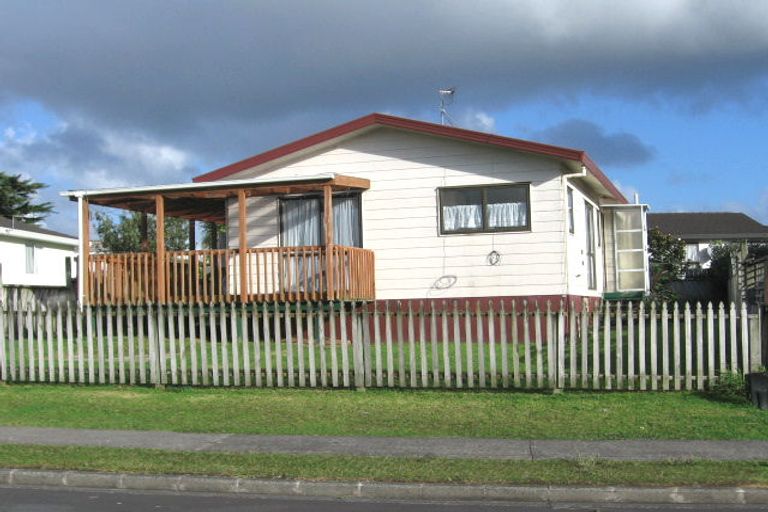 Photo of property in 5 Elisa Lane, Ranui, Auckland, 0612