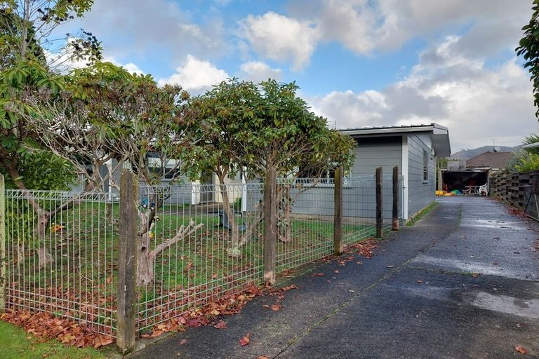 Photo of property in 5 Bonnie Glen Crescent, Ebdentown, Upper Hutt, 5018