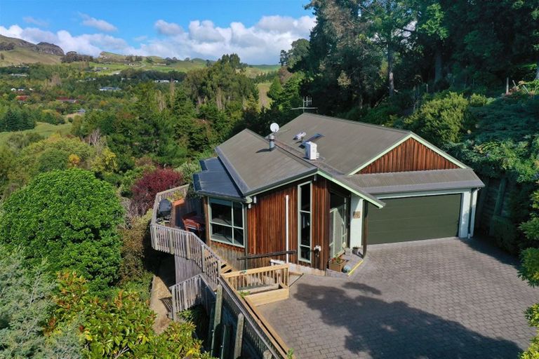 Photo of property in 39 Puflett Road, Havelock North, 4130