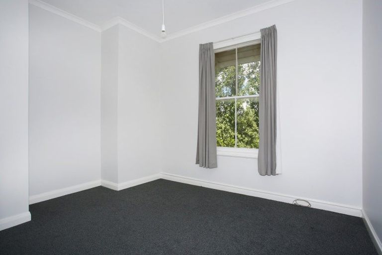 Photo of property in 1 Cadman Street, Dannevirke, 4930