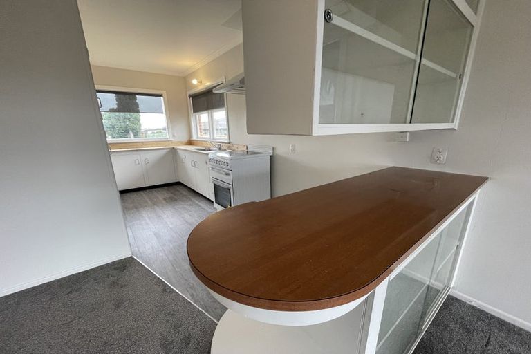 Photo of property in 222 Te Atatu Road, Te Atatu South, Auckland, 0610