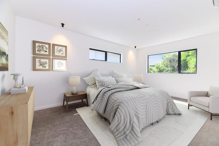 Photo of property in 11d Dianthus Place, Browns Bay, Auckland, 0630