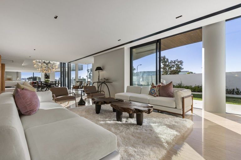 Photo of property in 92 Paritai Drive, Orakei, Auckland, 1071