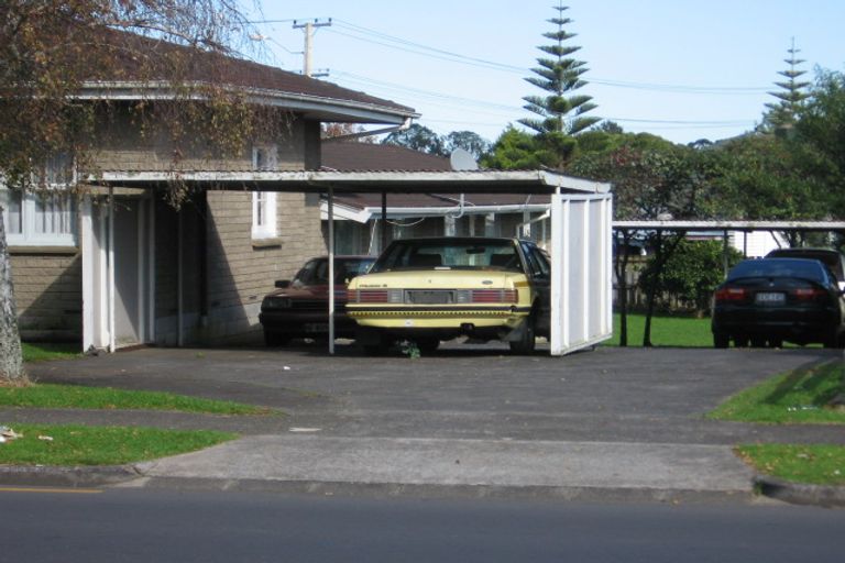 Photo of property in 2/139 Carruth Road, Papatoetoe, Auckland, 2025