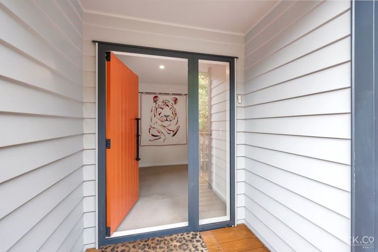 Photo of property in 125 Manuka Street, Stokes Valley, Lower Hutt, 5019