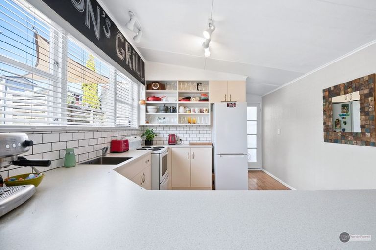 Photo of property in 76 Holborn Drive, Stokes Valley, Lower Hutt, 5019