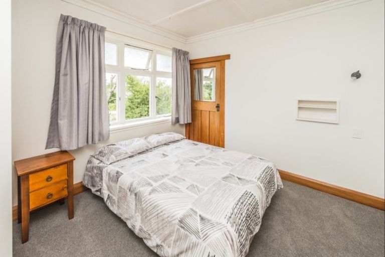 Photo of property in 12 Cambridge Street, Gonville, Whanganui, 4501
