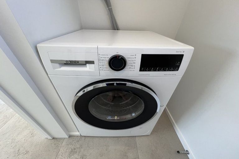 Photo of property in 5/89 Barbour Street, Waltham, Christchurch, 8011