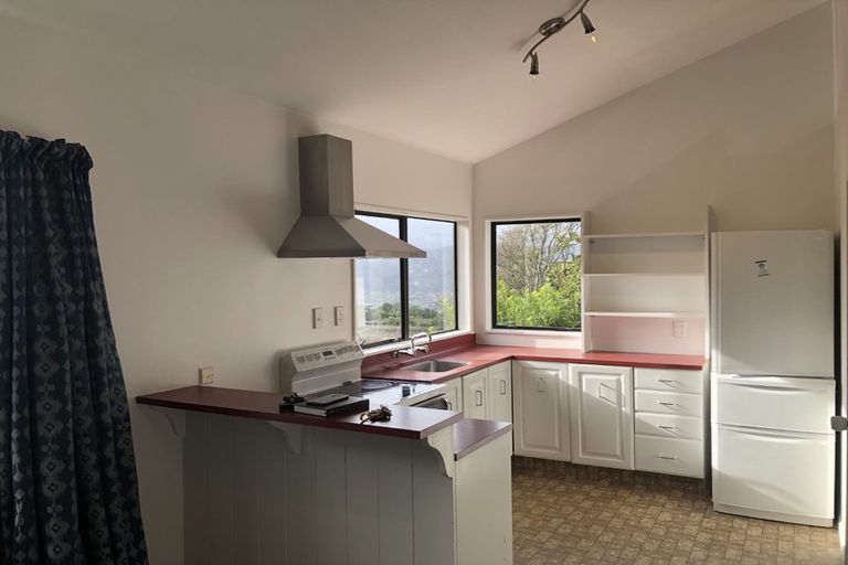 Photo of property in 145 Miromiro Road, Normandale, Lower Hutt, 5010