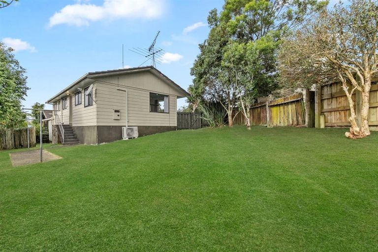 Photo of property in 2/9 Hydra Place, Glen Eden, Auckland, 0602
