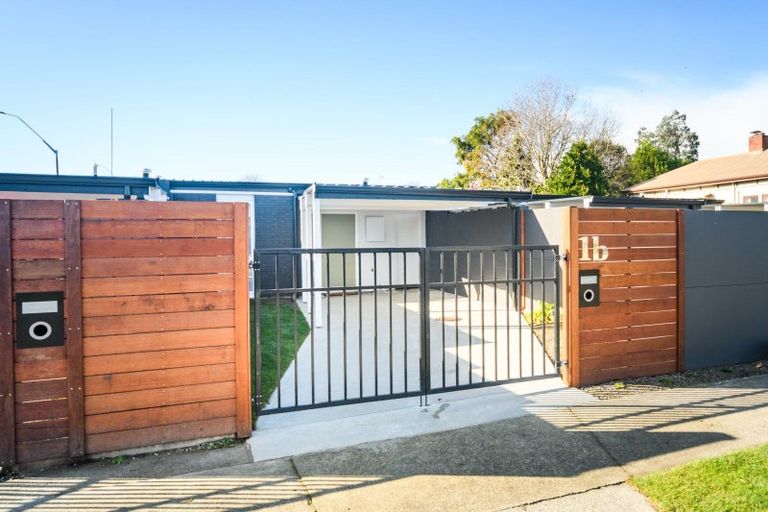 Photo of property in 1b Hereford Street, West End, Palmerston North, 4410