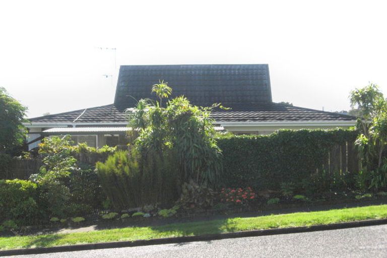 Photo of property in 56a Highland Park Drive, Highland Park, Auckland, 2010