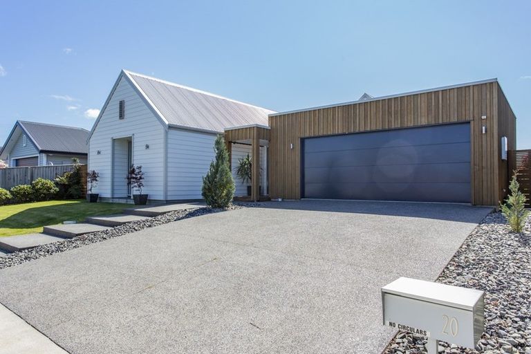Photo of property in 20 Sandown Boulevard, Rangiora, 7400
