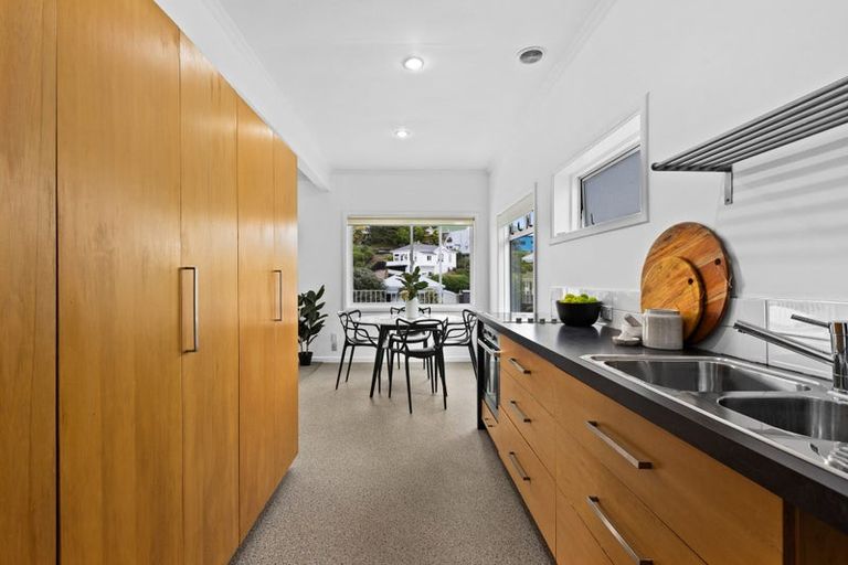 Photo of property in 3 Clyde Road, Bluff Hill, Napier, 4110