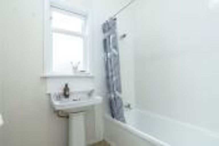 Photo of property in 4 South Featherston Road, South Featherston, Featherston, 5771