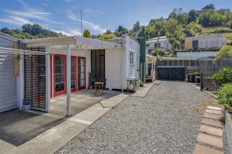 Photo of property in 106 Toi Toi Street, Toi Toi, Nelson, 7010