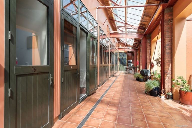 Photo of property in Courtenay Mews Apartments, 16/14 Alpha Street, Te Aro, Wellington, 6011