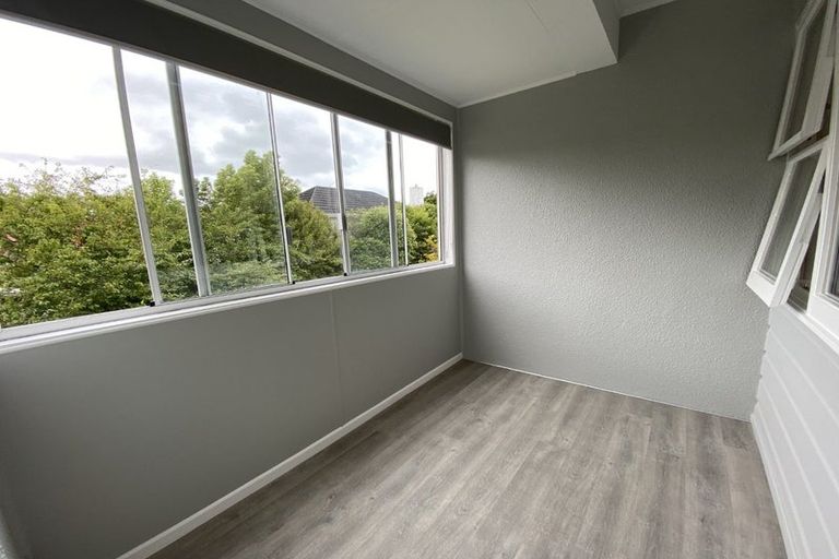 Photo of property in 4/18 Agra Crescent, Khandallah, Wellington, 6035