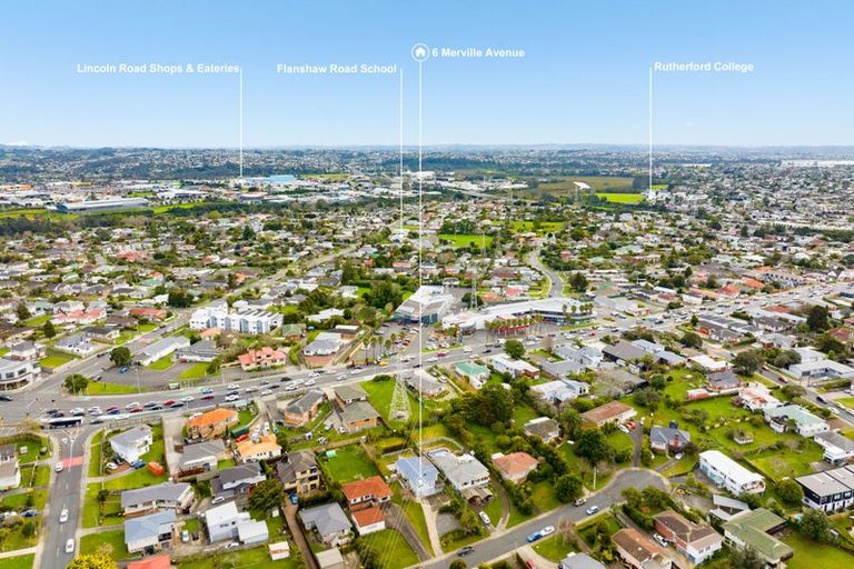 Photo of property in 6 Merville Avenue, Te Atatu South, Auckland, 0610