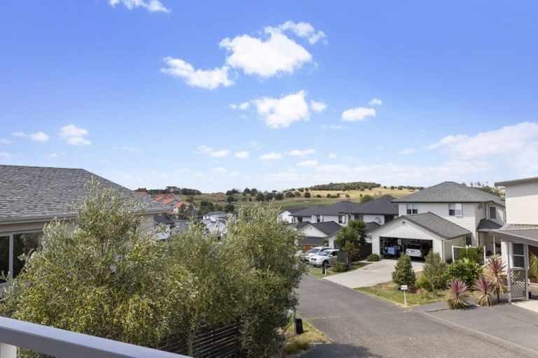 Photo of property in 45 Maylee Crescent, Gulf Harbour, Whangaparaoa, 0930