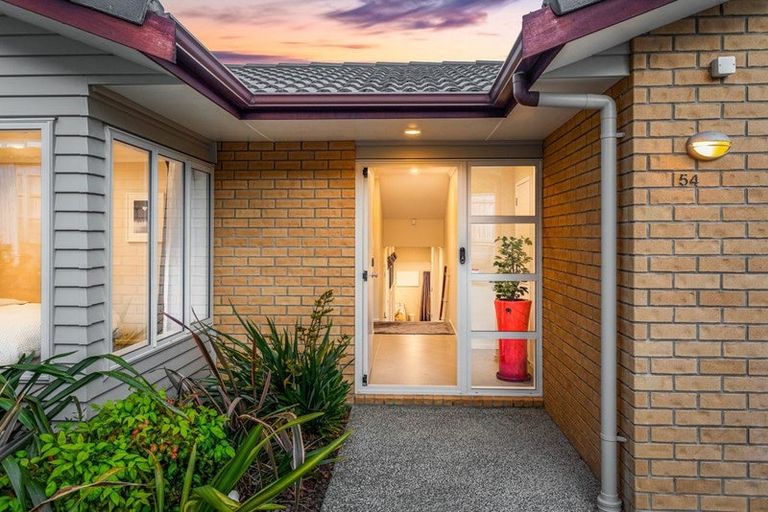 Photo of property in 54 Hornbill Drive, Fairview Heights, Auckland, 0632