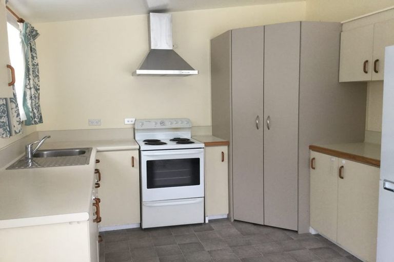 Photo of property in 9 Rentone Street, Stepneyville, Nelson, 7010