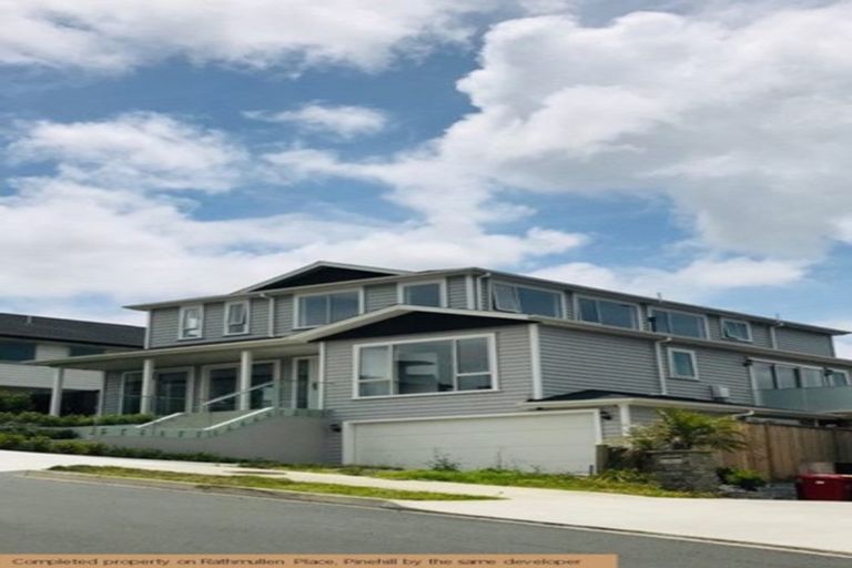 Photo of property in 65 Rathmullen Place, Pinehill, Auckland, 0632