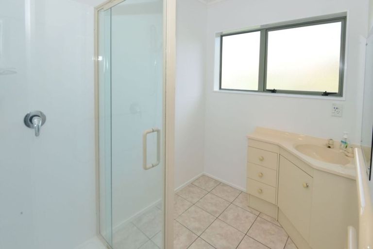 Photo of property in 1/494 Hibiscus Coast Highway, Orewa, 0931