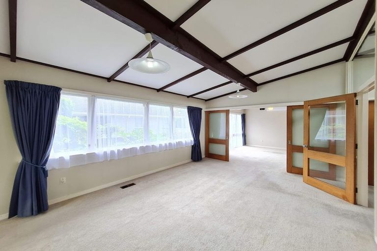 Photo of property in 23 Highfield Place, Avonhead, Christchurch, 8042