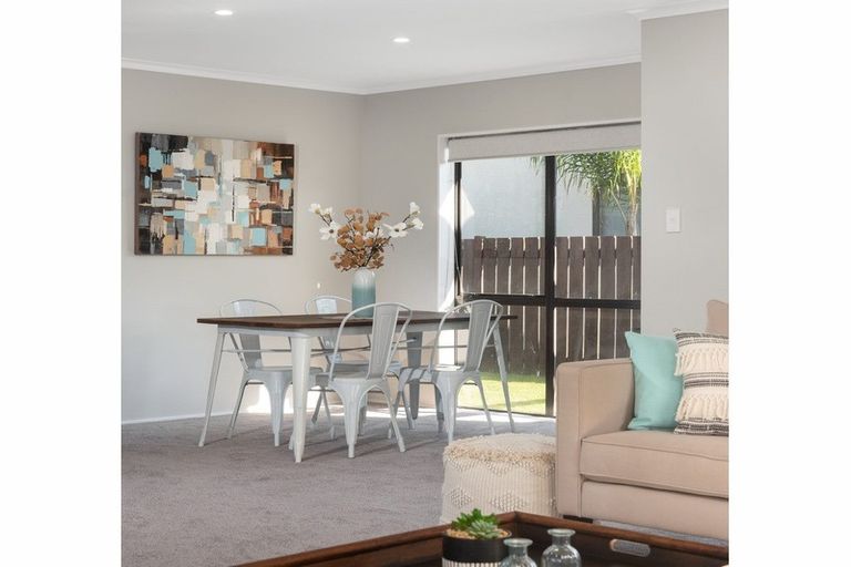 Photo of property in 5 Ngamotu Place, Mount Maunganui, 3116