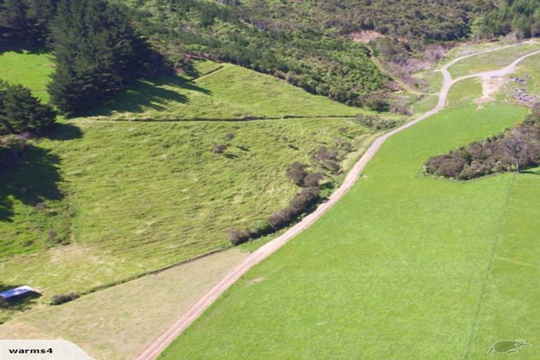 Photo of property in 964 Whitemans Valley Road, Whitemans Valley, Upper Hutt, 5371