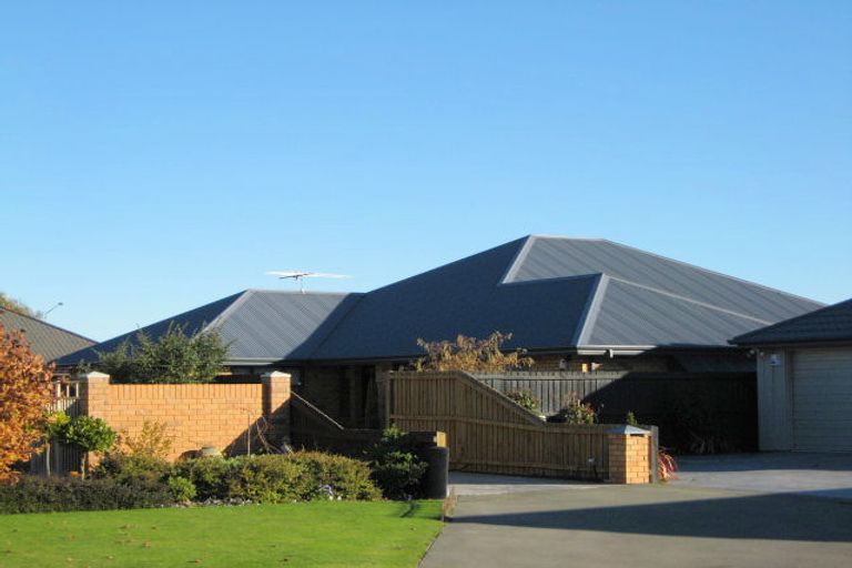 Photo of property in 23 Providence Place, Redwood, Christchurch, 8051